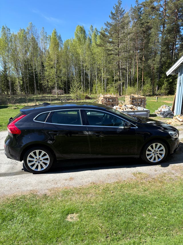 Volvo V40 2014
