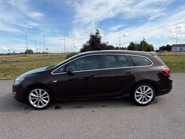 Opel Astra 2012