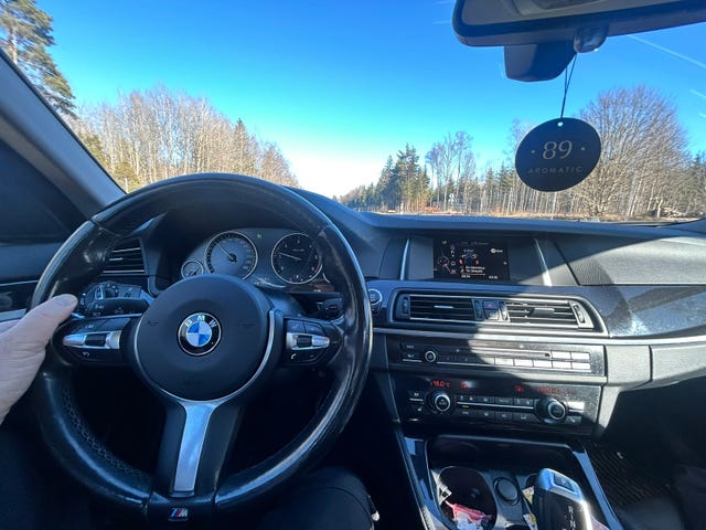BMW 520d 2016 – bild 2