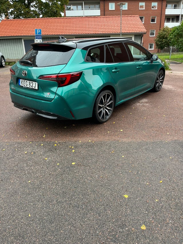 Toyota Corolla 2024 – bild 3