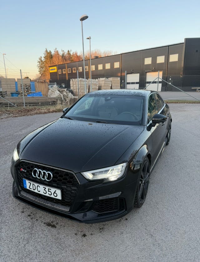 Audi RS3 2018