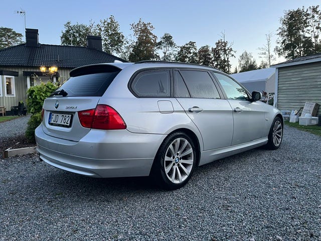 BMW 320d 2012 – bild 2