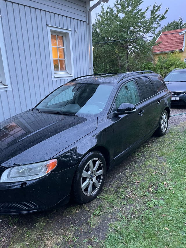 Volvo V70 2012 – bild 2