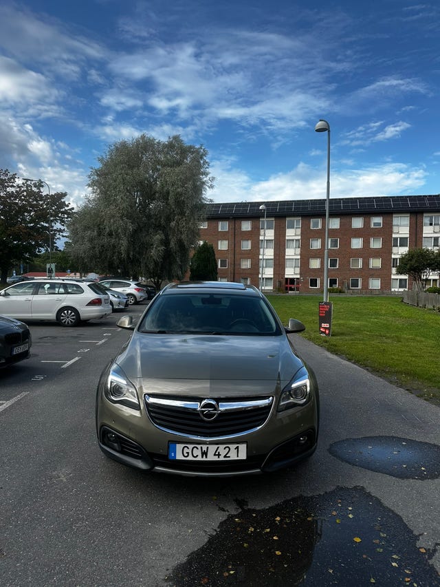 Opel Insignia Country Tourer 2015