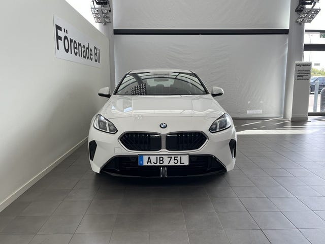 BMW 120 2026 – bild 2