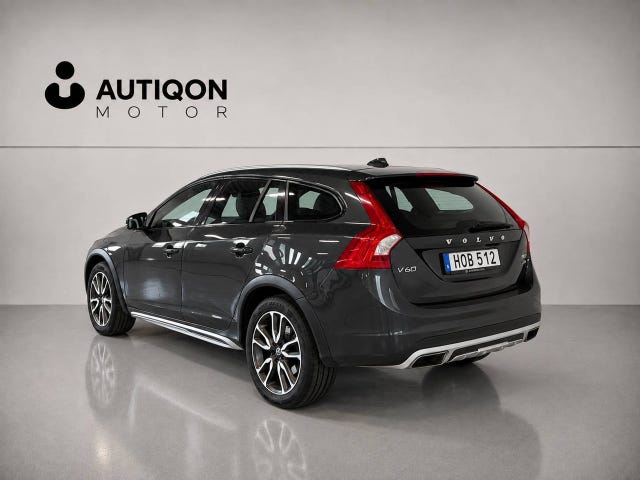 Volvo V60 Cross Country 2017 – bild 3