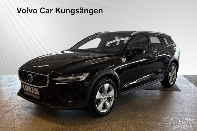 Volvo V60 Cross Country 2022