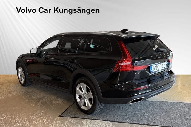 Volvo V60 Cross Country 2022 – bild 4