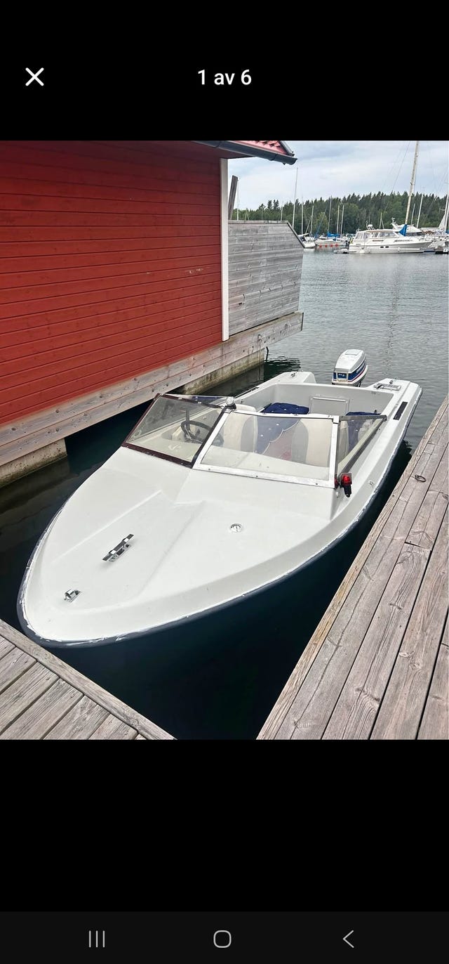 Fantastiskt kul båt med 60hk evinrude
