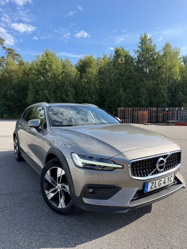 Volvo V60 Cross Country 2020
