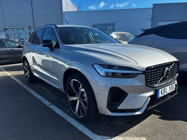 Volvo XC60 2025