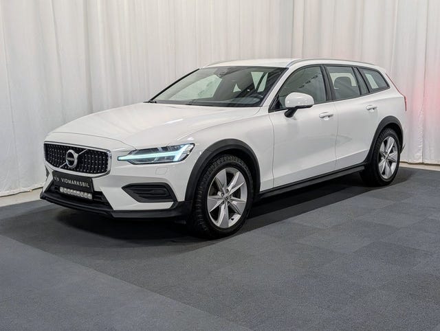 Volvo V60 Cross Country 2022