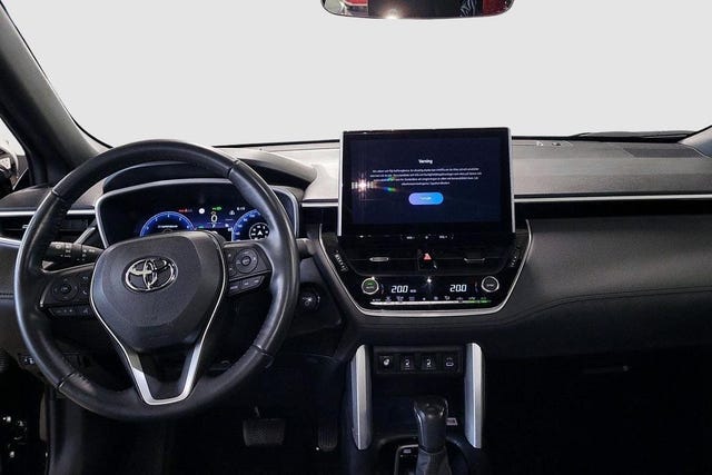 Toyota Corolla Cross 2024 – bild 4