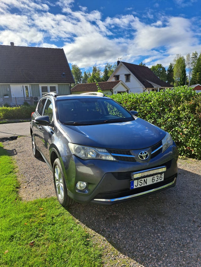 Toyota RAV4 2013