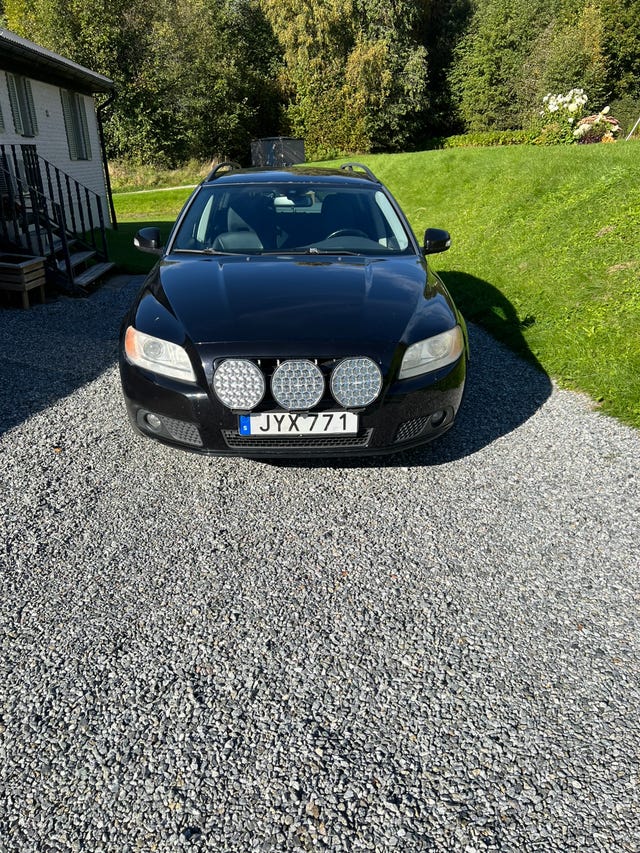 Volvo V70 2010