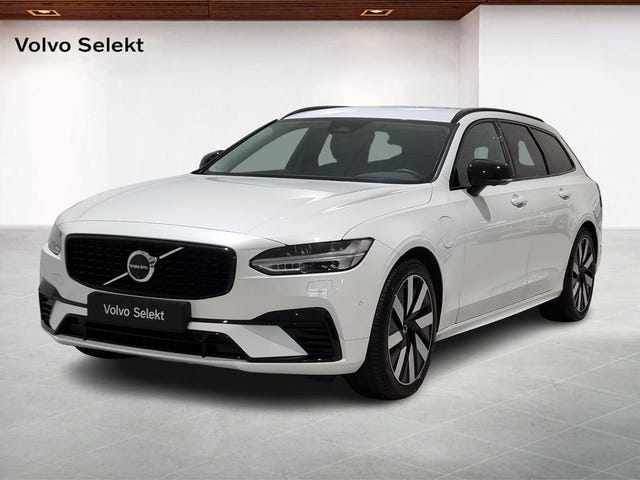 Volvo V90 2025