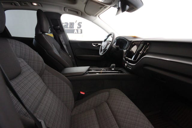 Volvo XC60 2025 – bild 3