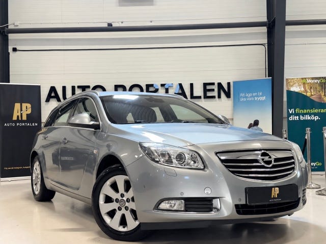 Opel Insignia 2011