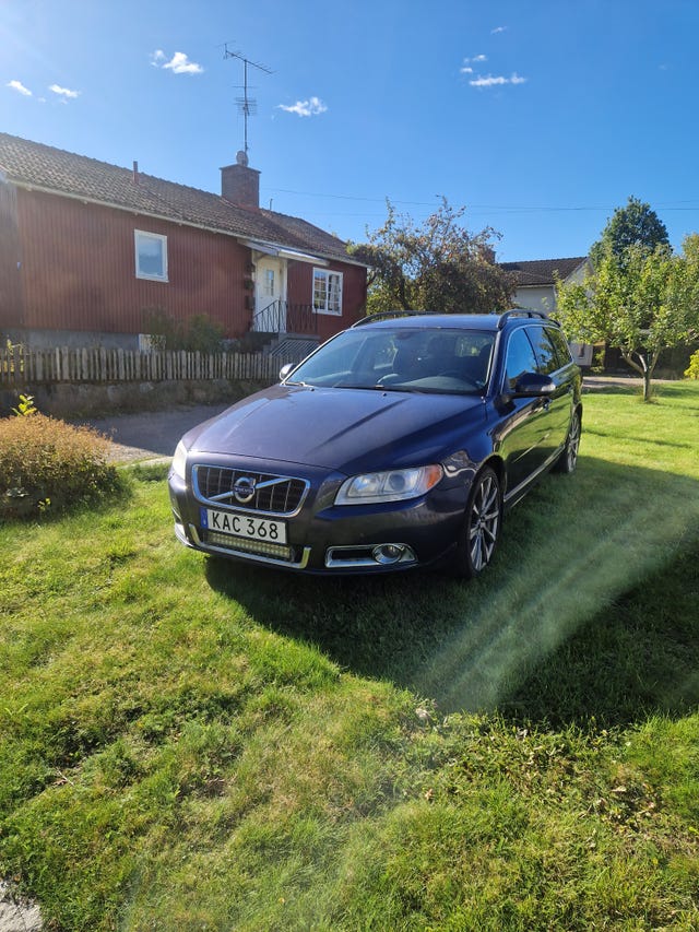 Volvo V70 2010