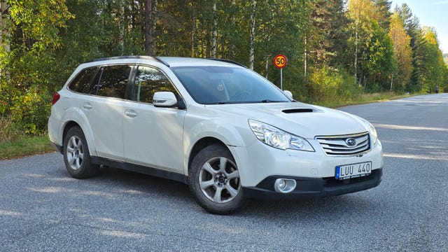 Subaru Outback 2011