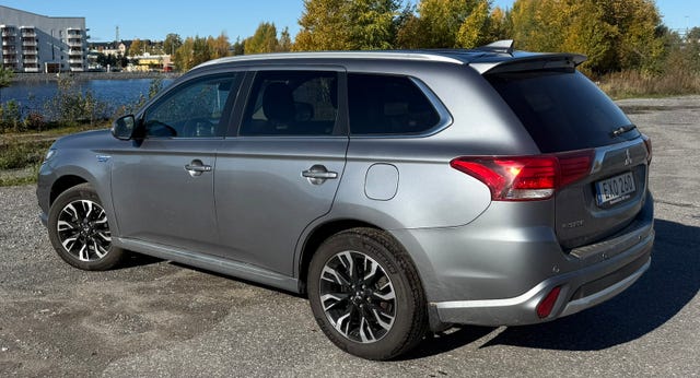 Mitsubishi Outlander 2016