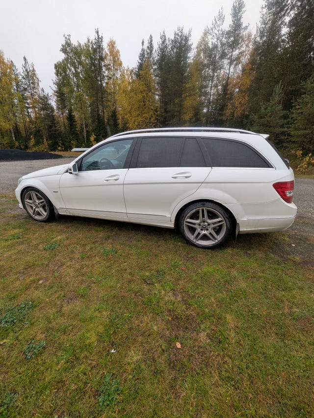 Mercedes-Benz C250 2012 – bild 4