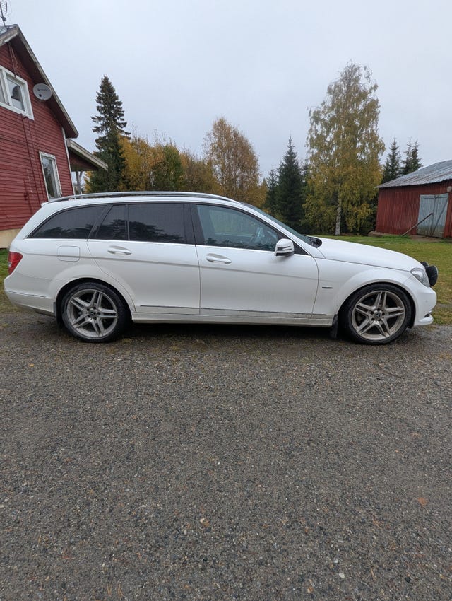 Mercedes-Benz C250 2012 – bild 2