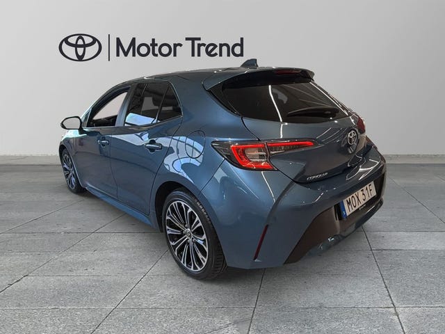 Toyota Corolla 2019 – bild 2