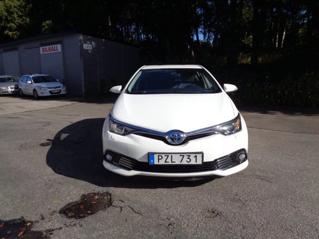 Toyota Auris 2016