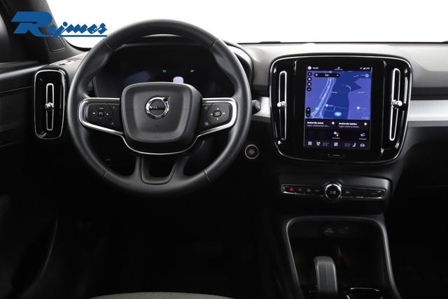Volvo XC40 2025 – bild 4