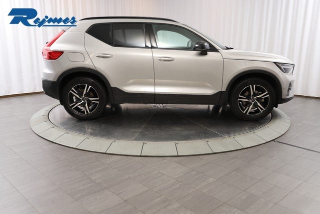 Volvo XC40 2025 – bild 3