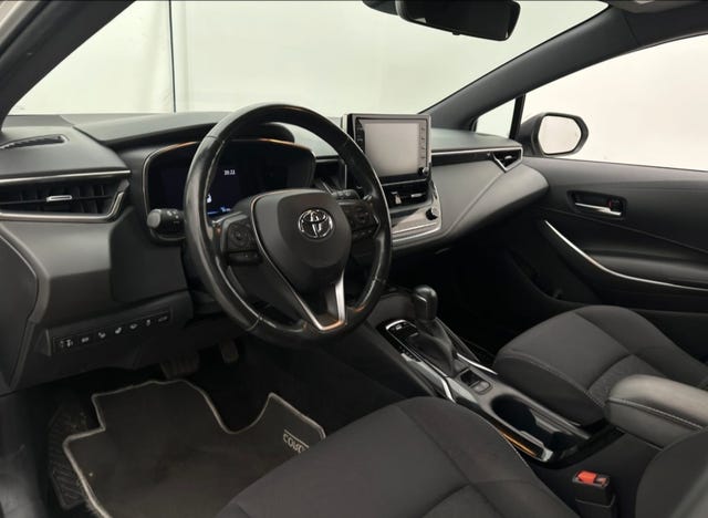 Toyota Corolla 2019 – bild 3