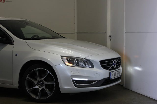 Volvo V60 2015 – bild 2