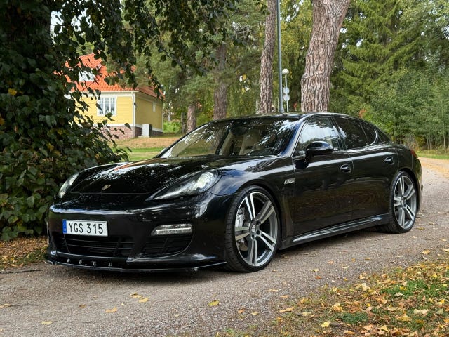 Porsche Panamera 4S 2013