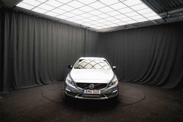 Volvo V60 Cross Country 2017 – bild 3
