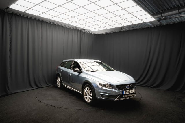 Volvo V60 Cross Country 2017 – bild 4