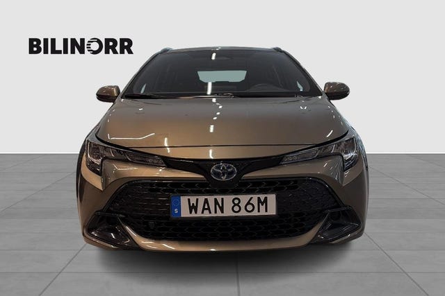 Toyota Corolla 2023 – bild 3