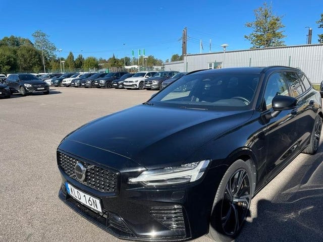 Volvo V60 2023