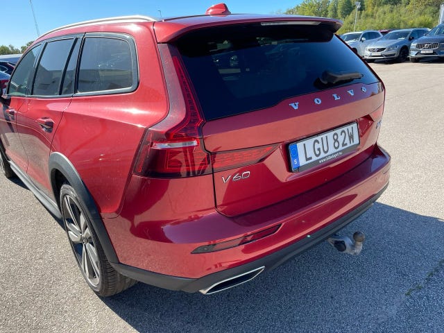 Volvo V60 Cross Country 2021 – bild 4