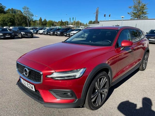 Volvo V60 Cross Country 2022