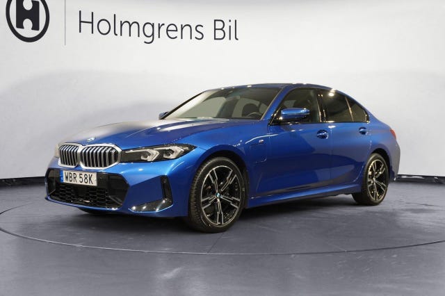 BMW 330e 2025
