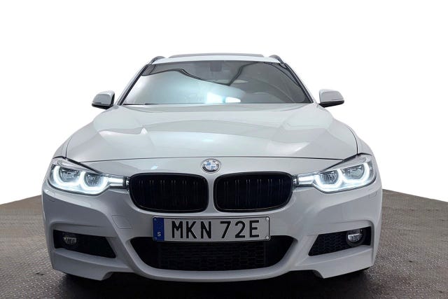 BMW 320 2019 – bild 3