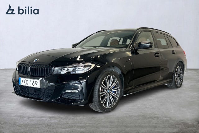 BMW 330e 2021