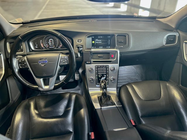 Volvo V60 Cross Country 2017 – bild 3