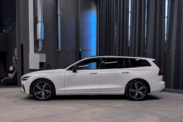 Volvo V60 2021 – bild 3
