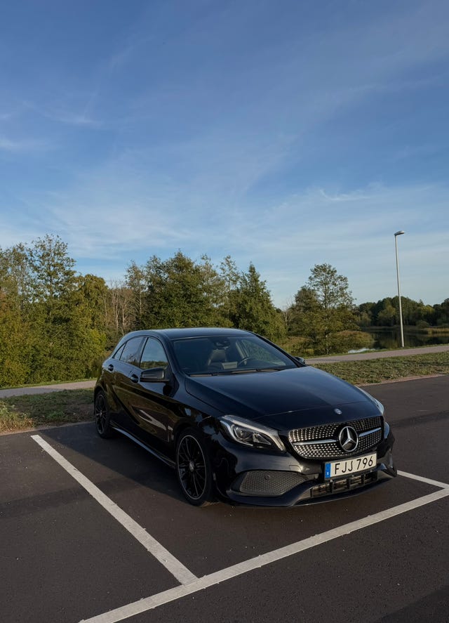 Mercedes-Benz A180 2016