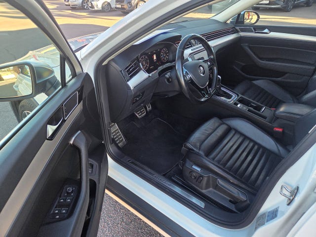 Volkswagen Passat Alltrack 2016 – bild 2