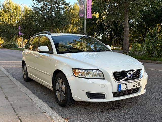 Volvo V50 2011 – bild 2