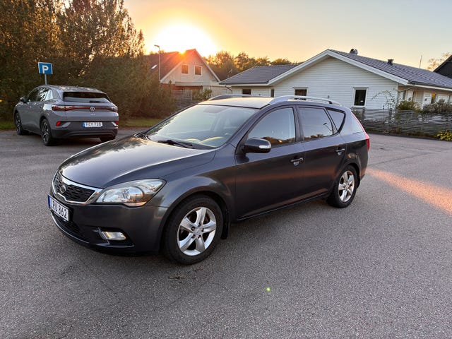 Kia Ceed 2012
