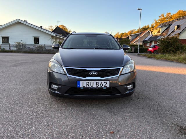 Kia Ceed 2012 – bild 2